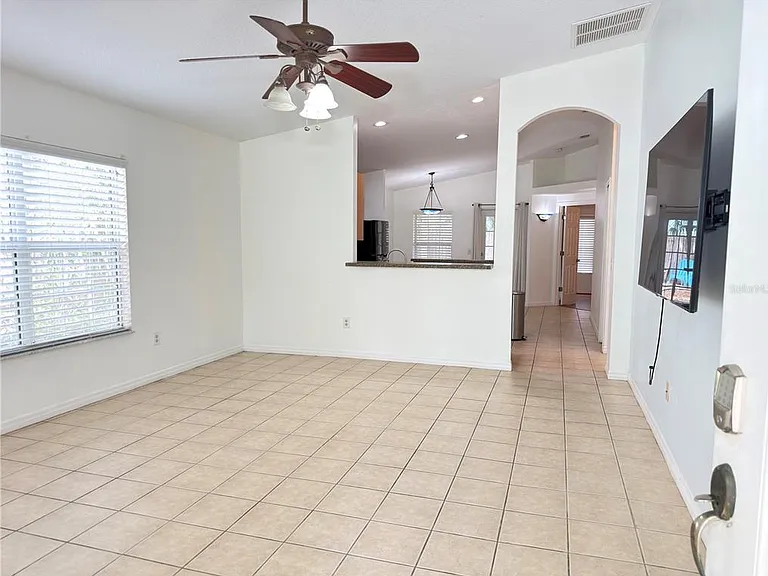 414 Ulelah Ave — Photo 4