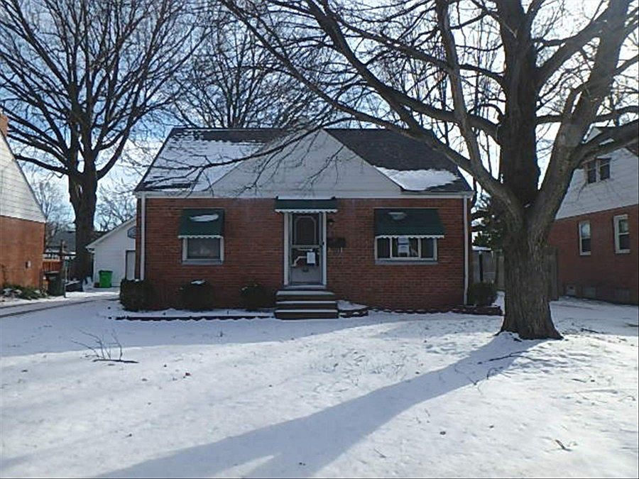1st image of 731 E 256th St