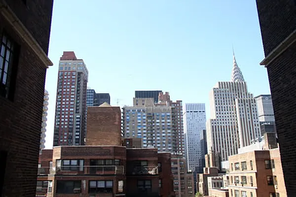 Rented by Steven Corcoran Real Estate | media 18