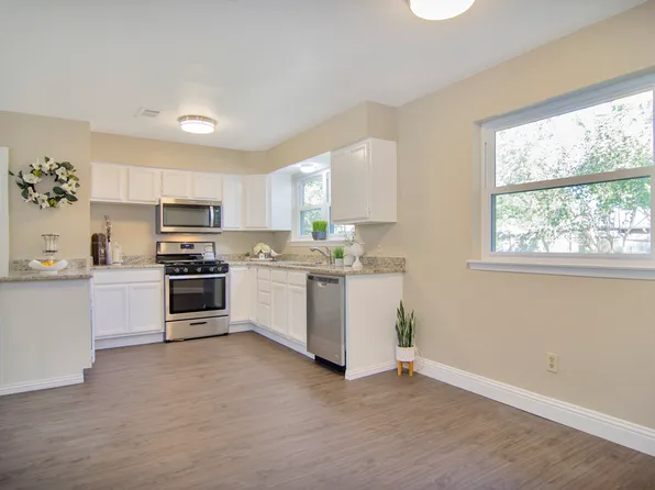 6904 Yorkston St, Watauga, TX 76148