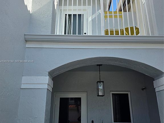 3rd image of 16011 SW 87th Ter