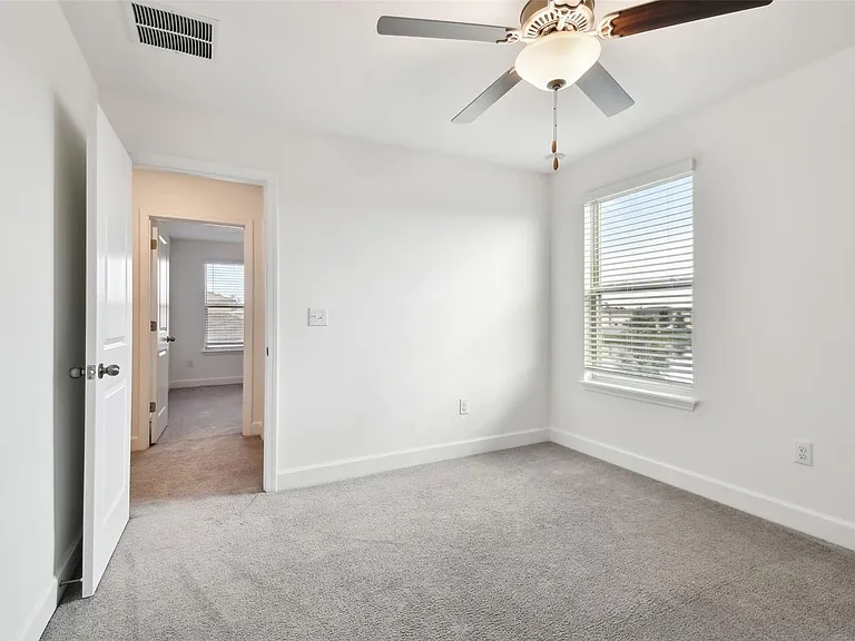 5507 Rainwood Meadows Dr — Photo 51