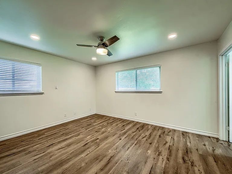 3106 Manila Dr — Photo 22