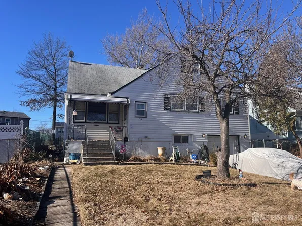66 Glenwood Ter, Fords, NJ 08863