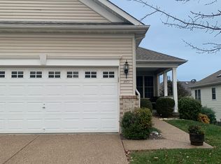 2071 Hawks Landing Dr, Lake Saint Louis, MO 63367