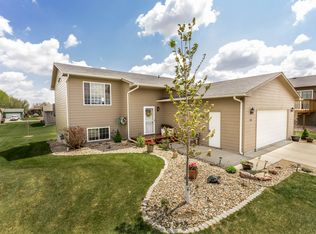 502 S Tessa Ave, Hartford, SD 57033