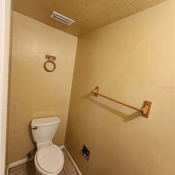 702 SW 70th Ter #B — Photo 16