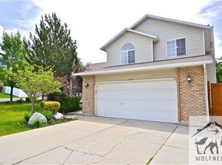 1208 E Colima Dr, Sandy, UT 84094