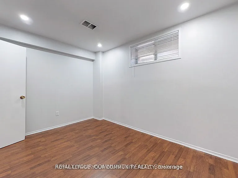 41 Shropshire Dr #BASEMENT — Photo 16