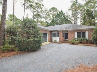 1 Meadowlark Ln, Pinehurst, NC 28374