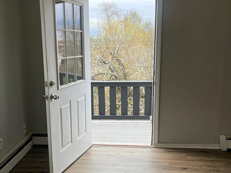 541 Admiral St #3 — Photo 13