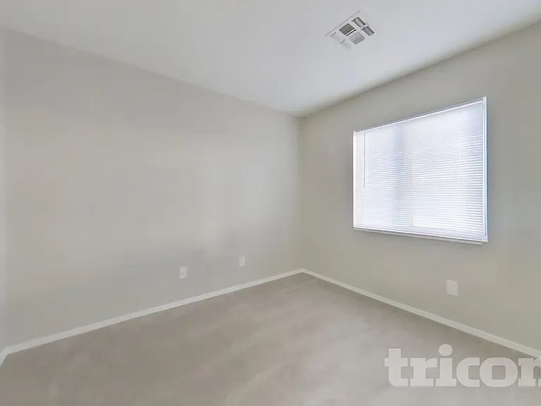 12510 W Scotts Dr — Photo 12