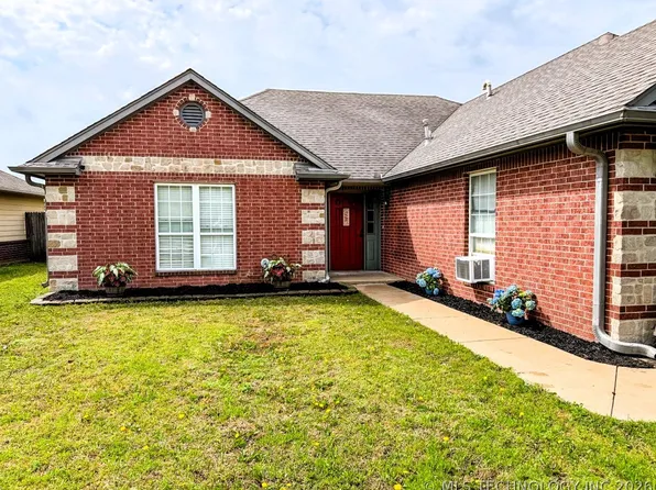 8114 Forrest Glenn Rd, Claremore, OK 74019