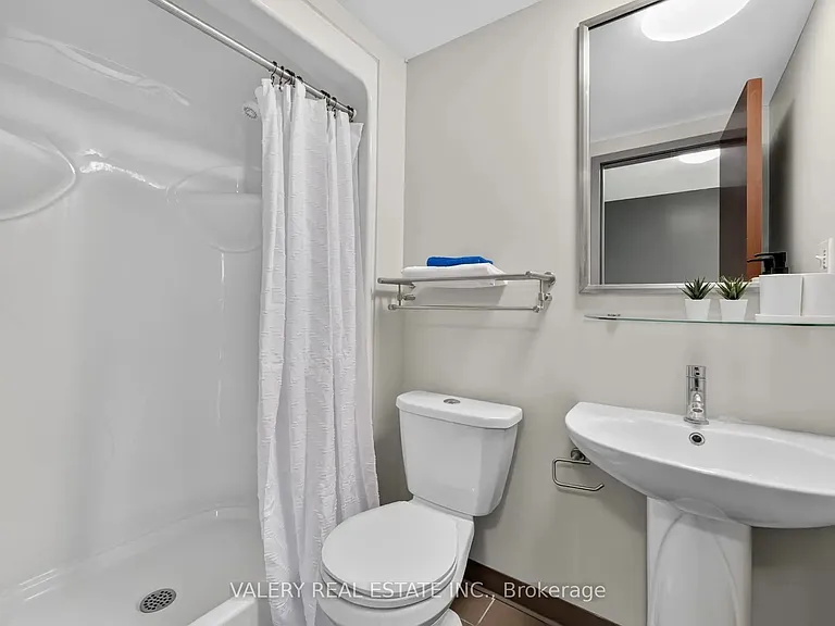 328 Regina St N #602 — Photo 10