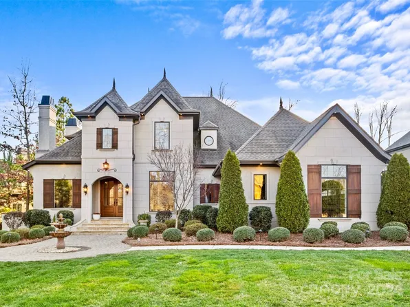 8308 Skye Lochs Dr, Waxhaw, NC 28173