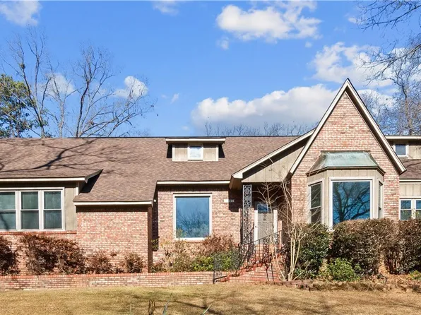 5701 Inverness Pl, Northport, AL 35473