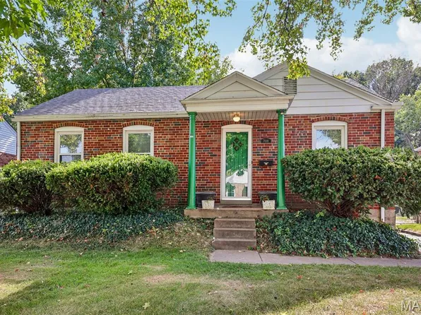 7018 Holly Hills Ave, Saint Louis, MO 63123
