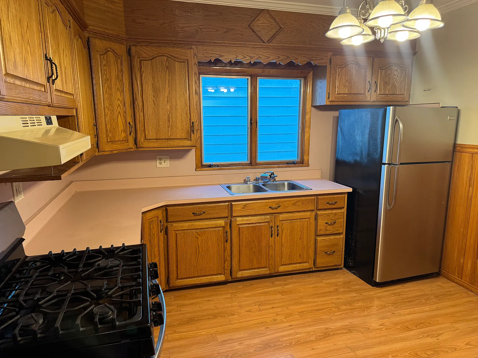 2 bed, 1200 sqft, $1,350 — Photo 3
