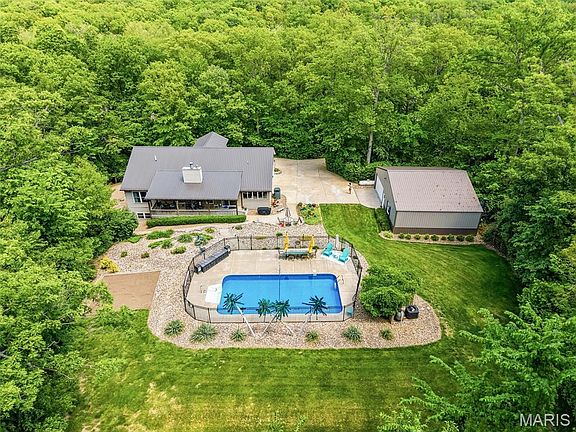 3rd image of 26225 Bubbling Brook Dr