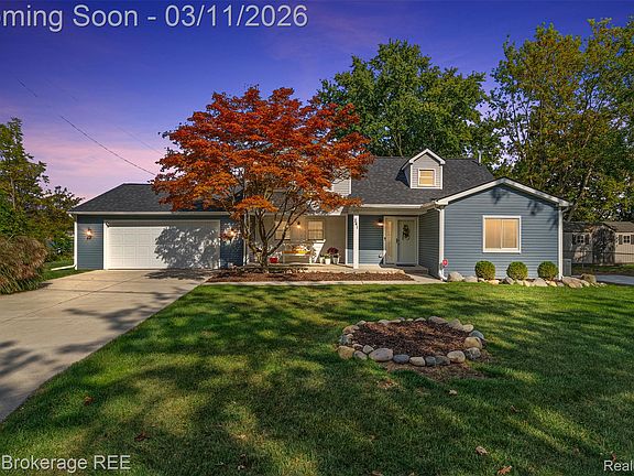 2nd image of 241 Reymont Rd