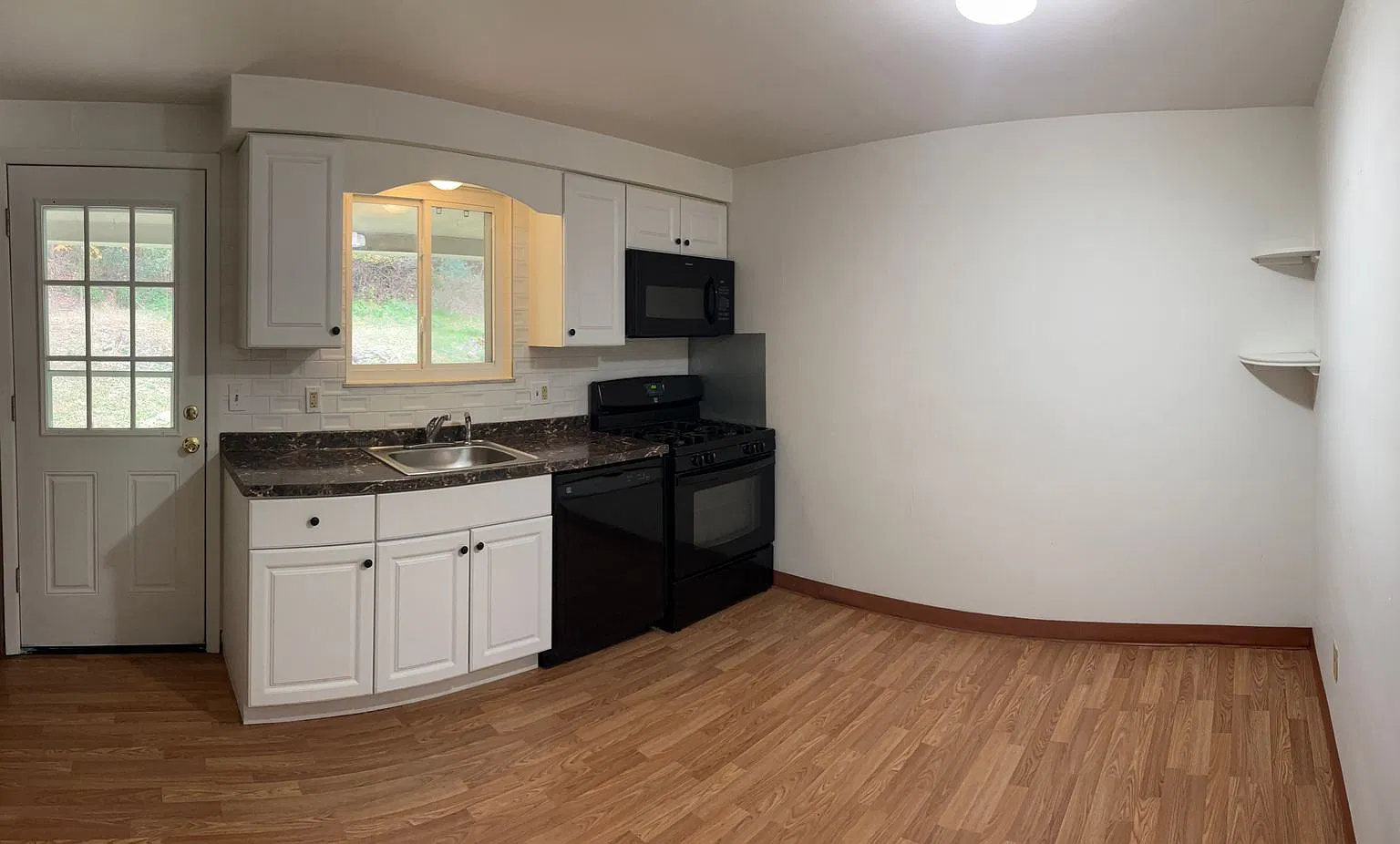 132 Hiram Street — Photo 2