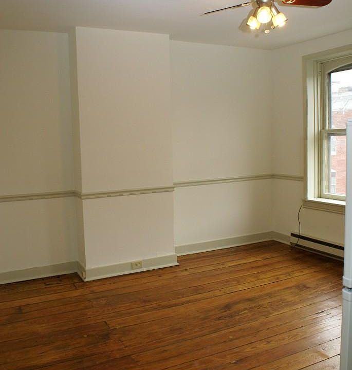 Living/Dining area