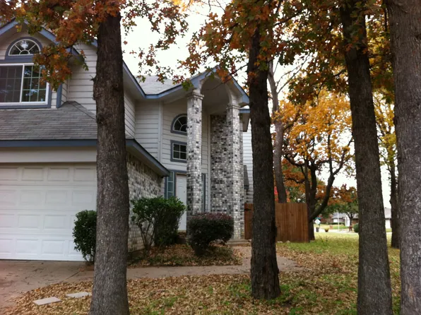 7541 Arbor Park Dr, Fort Worth, TX 76120