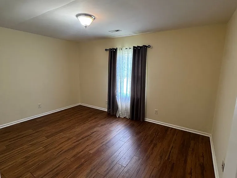 2115 Cameo Dr #1 — Photo 11
