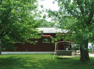 4727 Van Hoose Rd, Shively, KY 40216