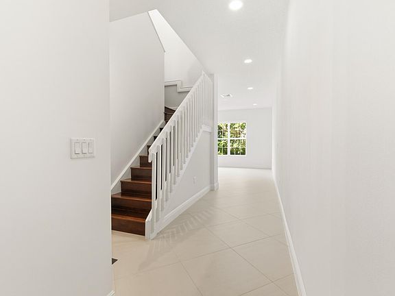 4th image of 2604 Florida Boulevard