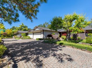 2480 Skyfarm Dr, Hillsborough, CA 94010