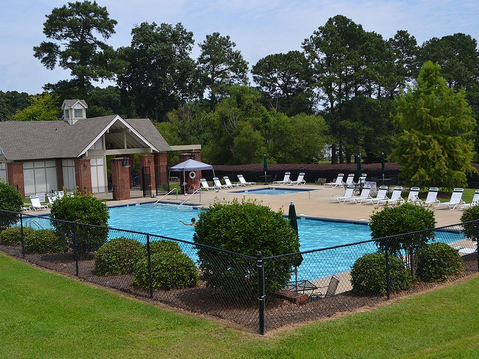 2nd image of 131 Dove Cote Ln