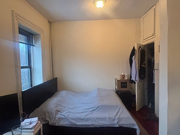 2nd image of 350 Greene Ave APT 4B