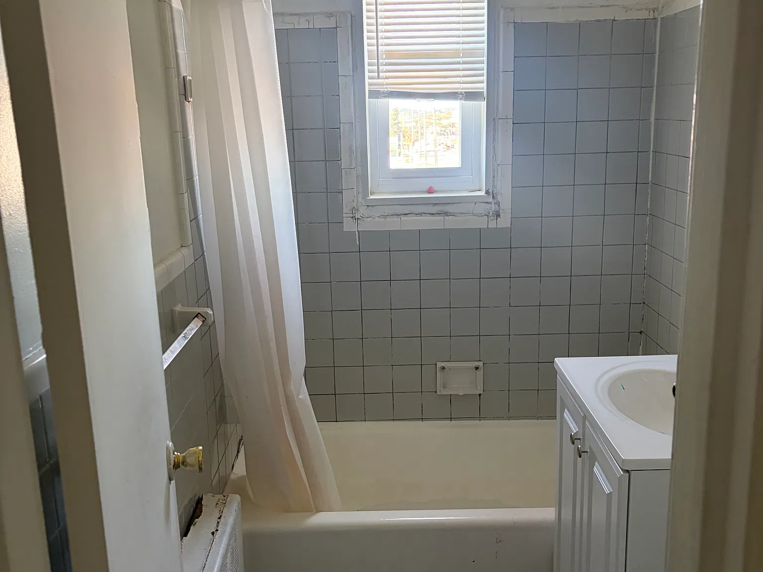 302 N Frederick Ave — Photo 4