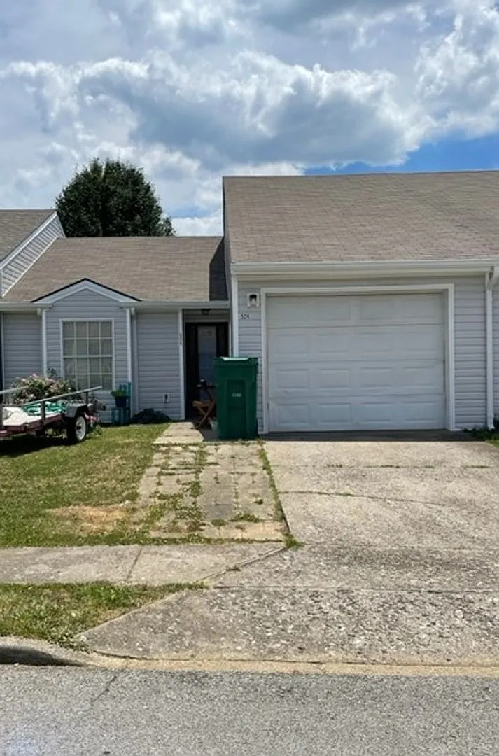 524 Independence Court — Photo 1