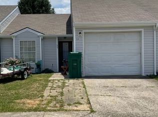 524 Independence Ct, Radcliff, KY 40160