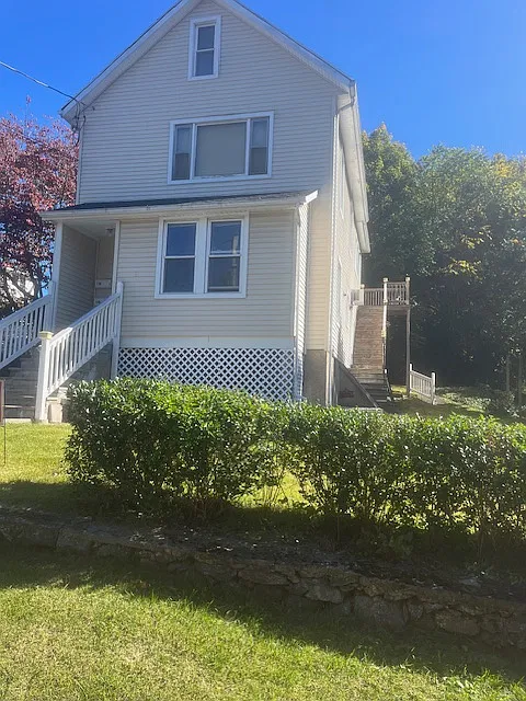 2 bed, 750 sqft, $1,800 — Photo 3