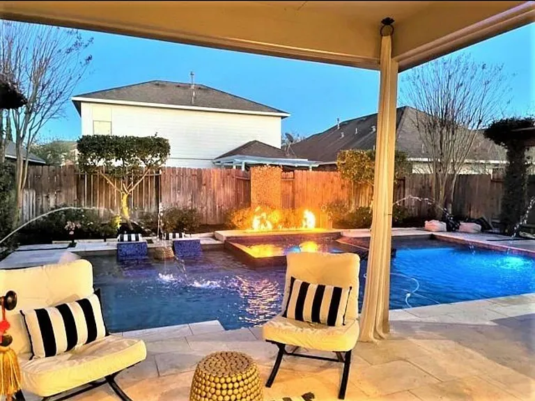 6119 Grassy Haven Ln — Photo 3
