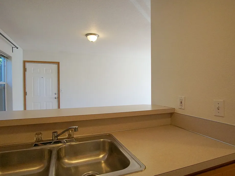 2891 SE Division St #2