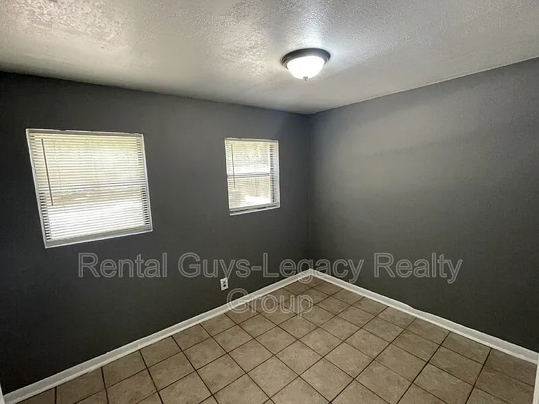 1738 Wright Ave #1 — Photo 10