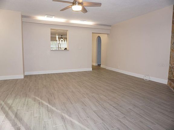 4th image of 11106 Maxton Way N