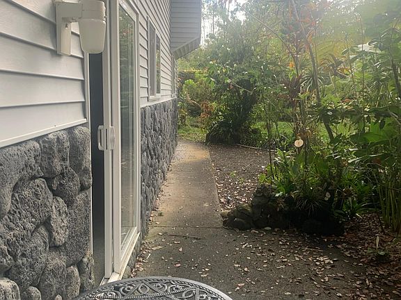 5th image of 18-4094 Haumalu St #1