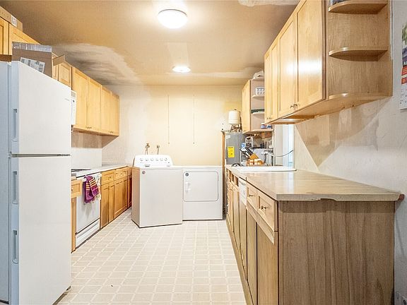 4th image of 17909 SE 121st Place