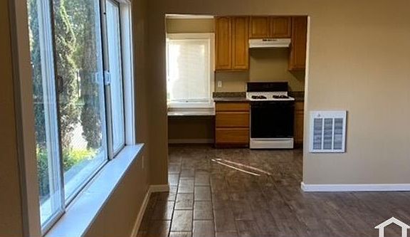 5th image of 3301 64th Avenue Pl APT 4