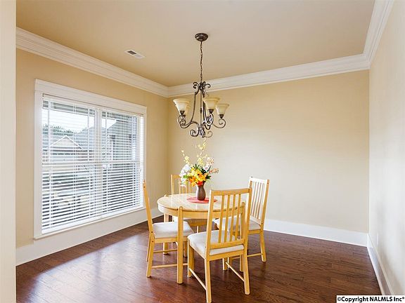 3rd image of 14 Nandina Ln