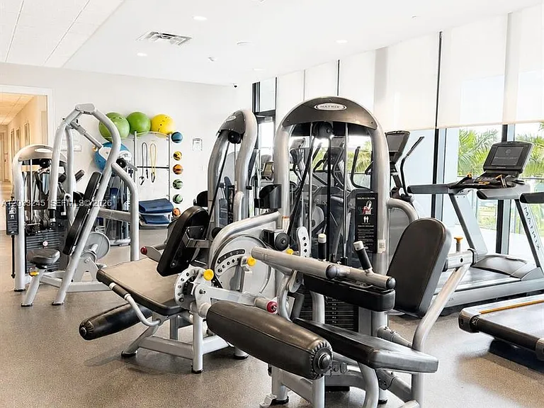 5300 Paseo Dr #1701 — Photo 36