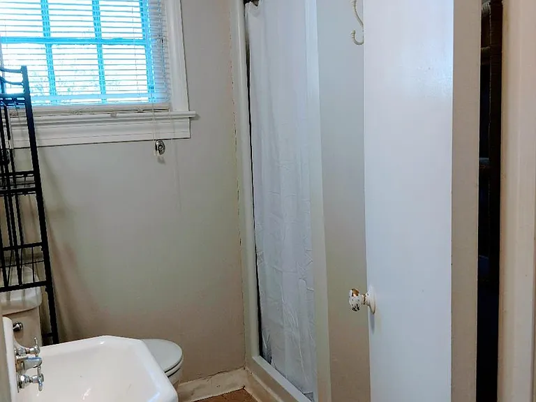 2328 Providence Rd — Photo 7