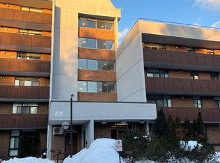 50 Old Kingston Rd #5-111, Toronto, ON M1E 4Y1