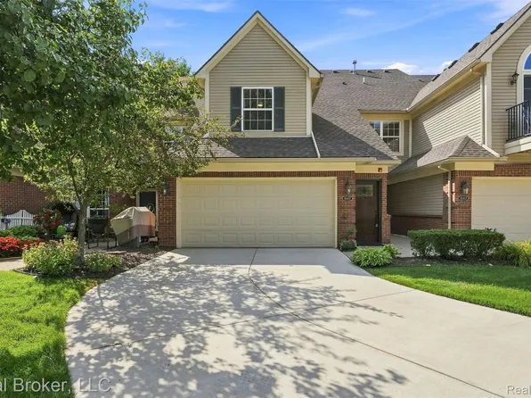 55407 Ambassador Ct, Shelby Township, MI 48316