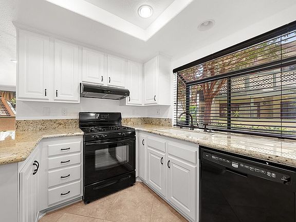 4th image of 3593 W Greentree Cir Unit B